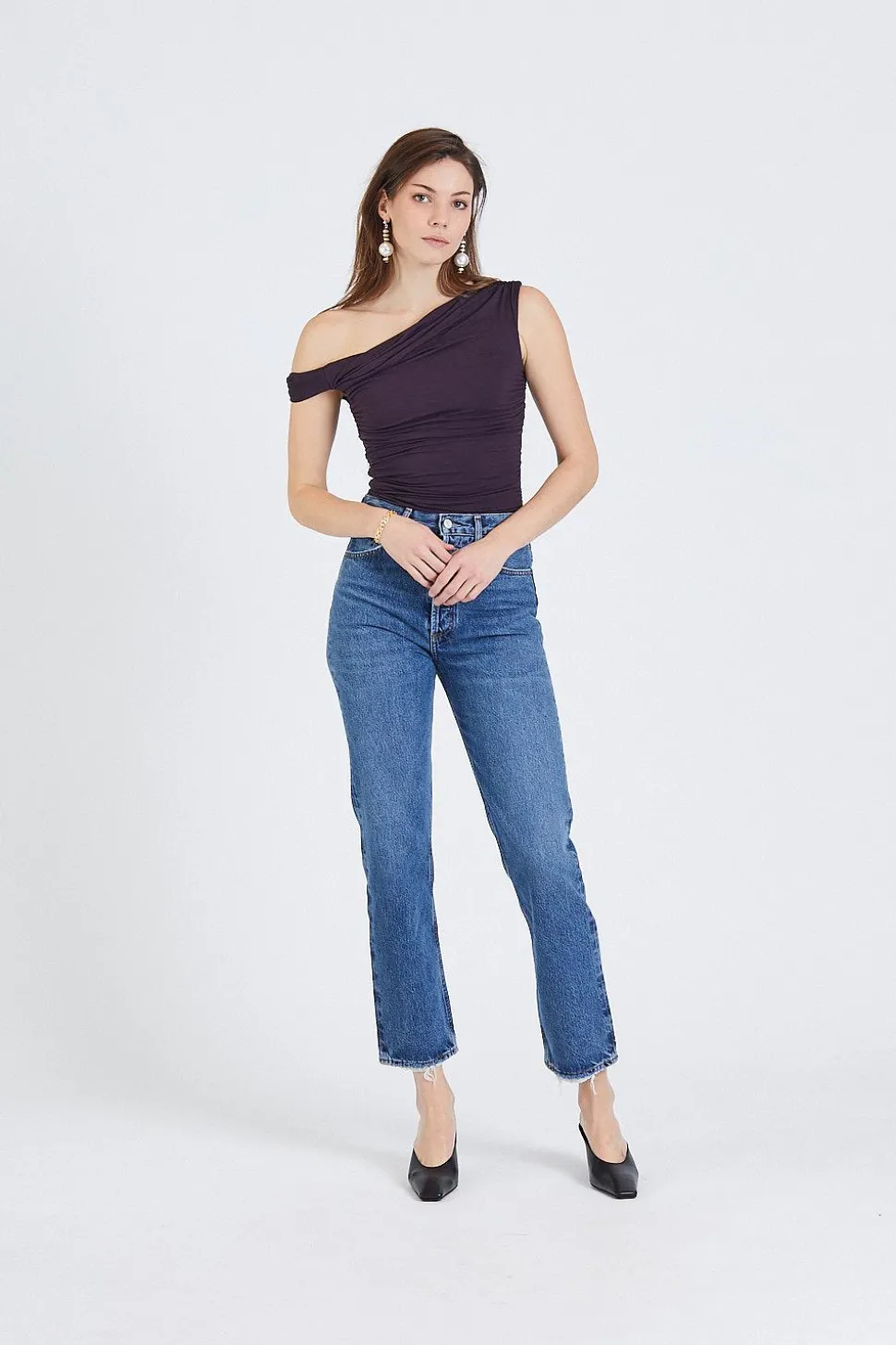 Hilma Twist Sleeve Bodysuit in Night Shade