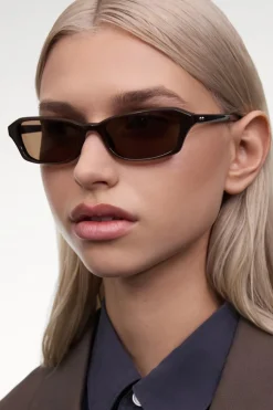 Iris Brown