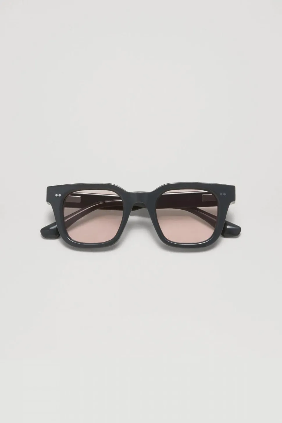 04 Lab Lense Dark Grey