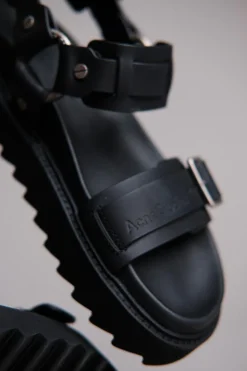 Leather Buckle Sandal Black FN-WN-SHOE000897