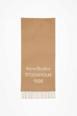 Logo Jacquard Scarf Camel/Ecru FN-UX-SCAR000432