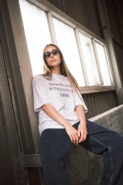 Logo T-shirt - Relaxed Unisex Fit Pale Grey Melange FN-UX-TSHI000017