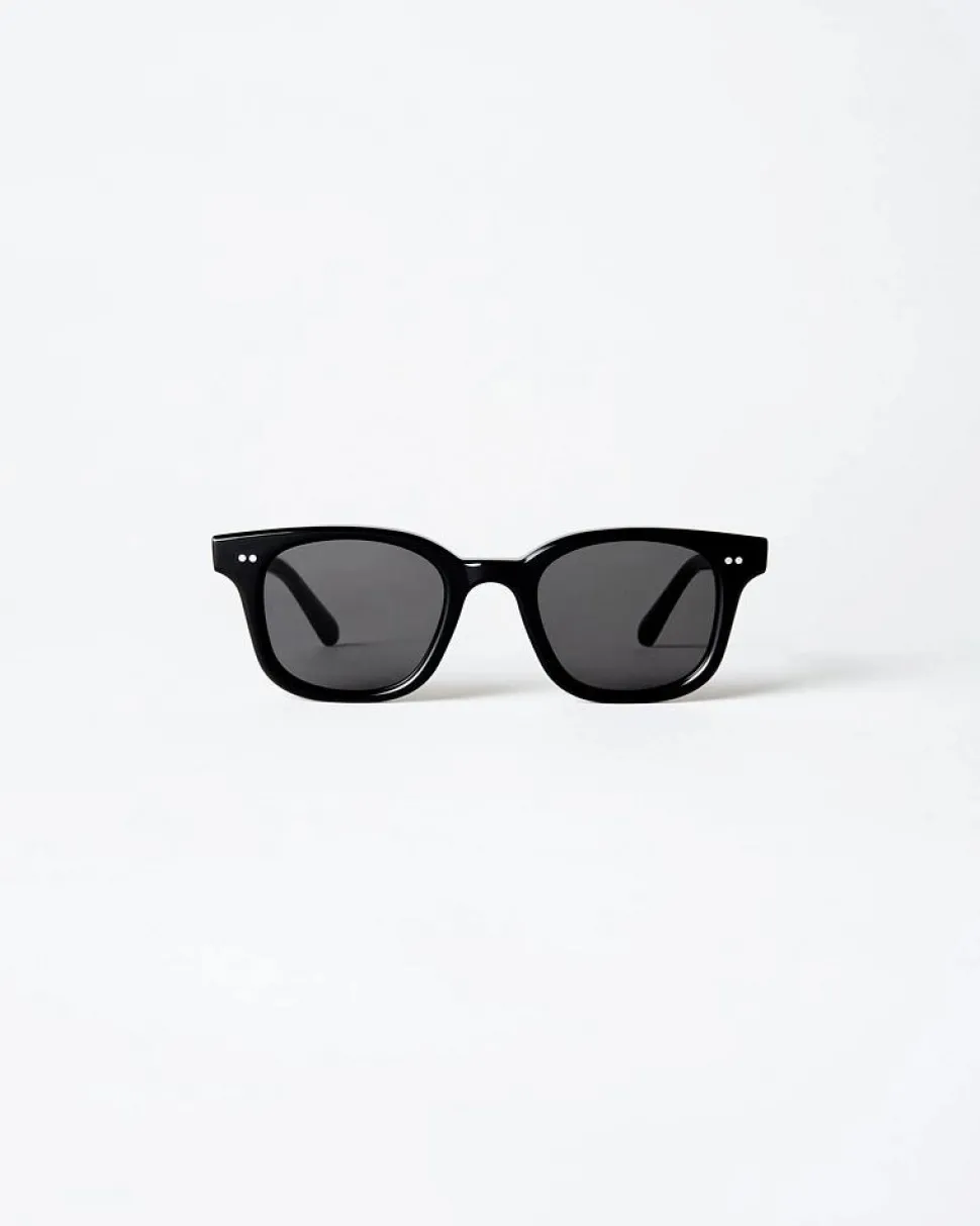 02.2M Black