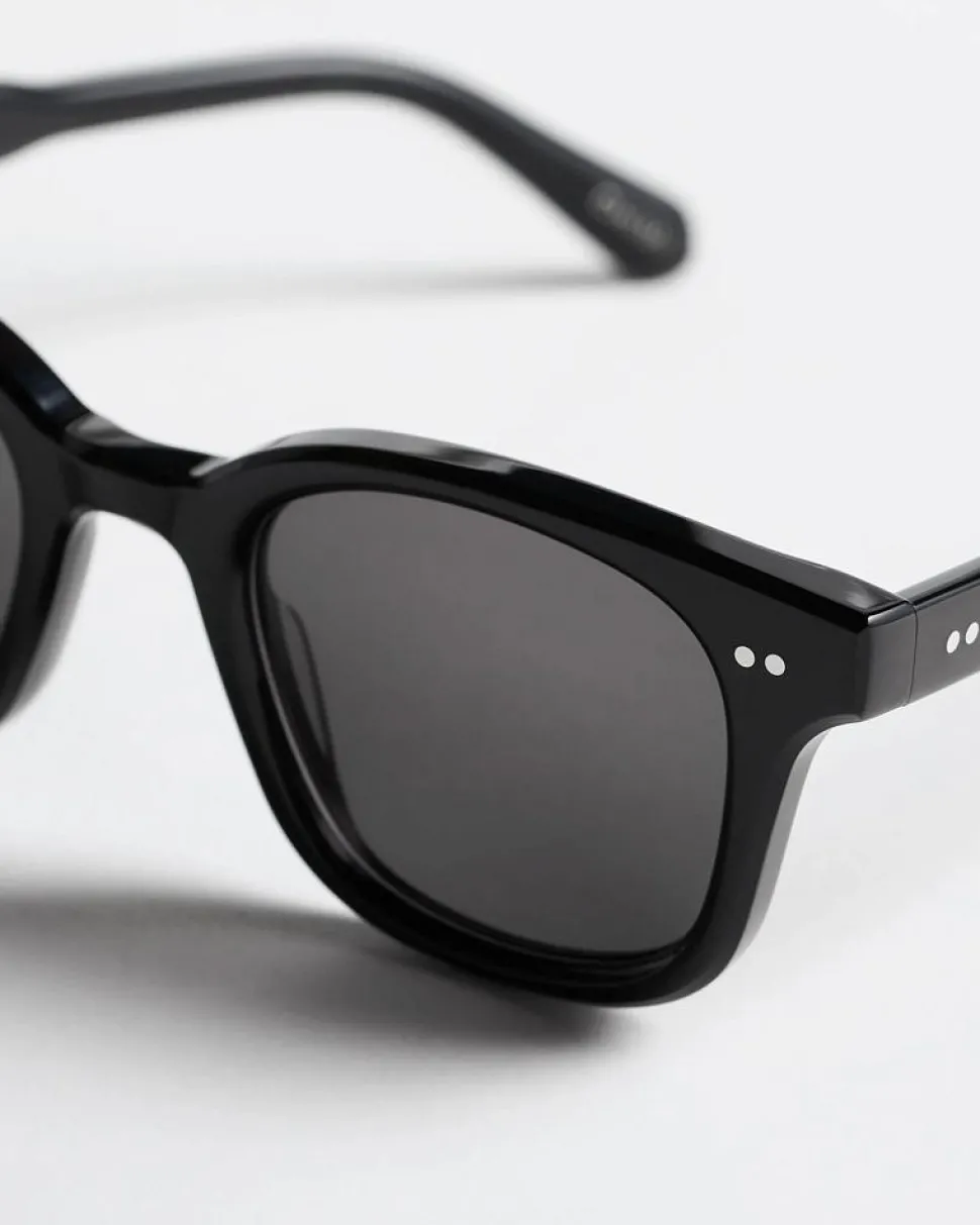 02.2M Black