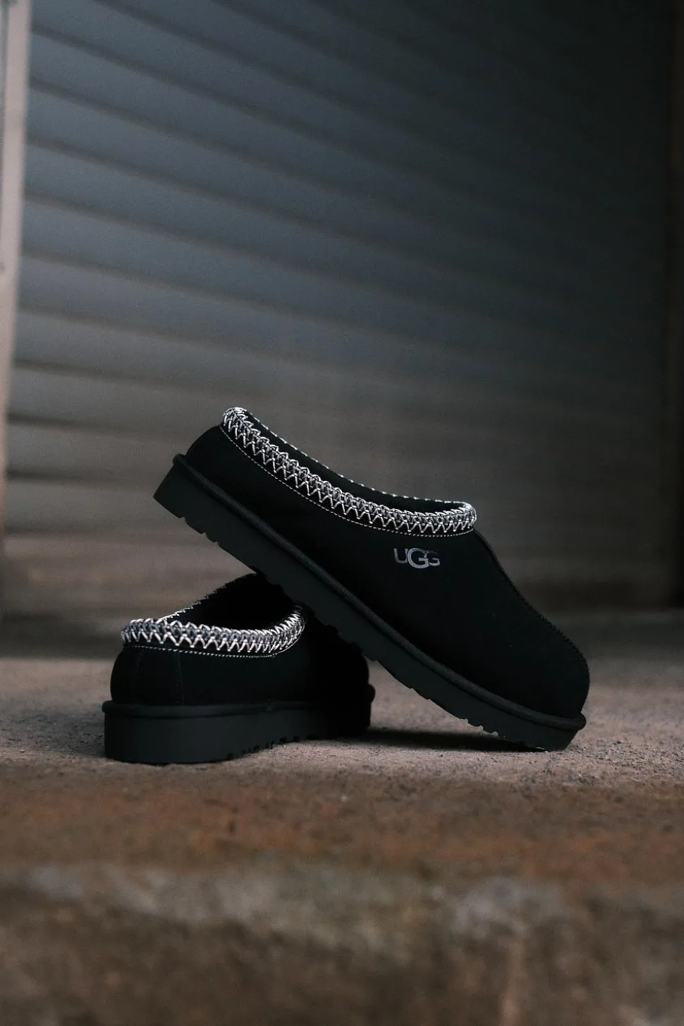 M Tasman Black