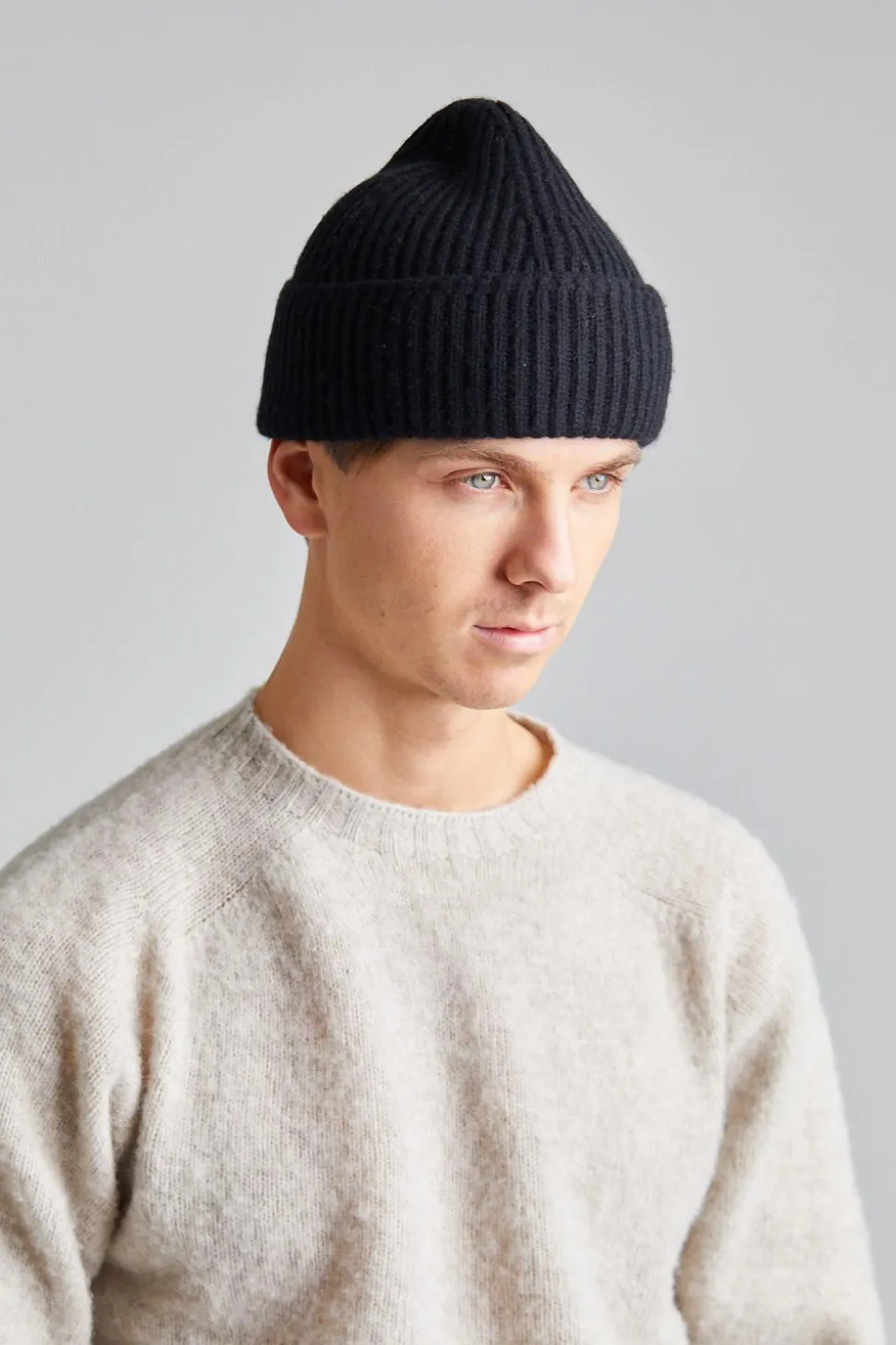 Merino Cash Beanie Black