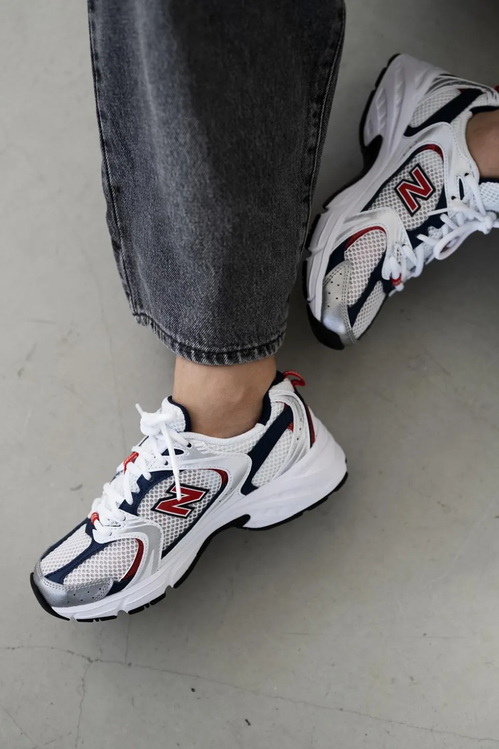 MR530LO White/Silver Metalic/NB Navy