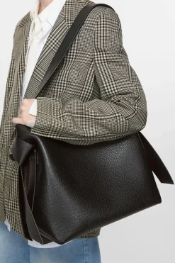 Musubi Midi Shoulder Bag Grain Black