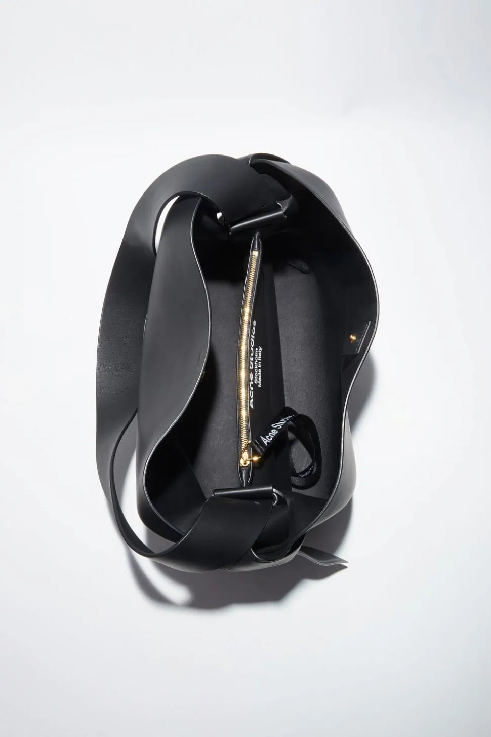 Musubi Midi Shoulder Bag Black