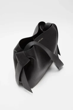 Musubi Midi Shoulder Bag Grain Black