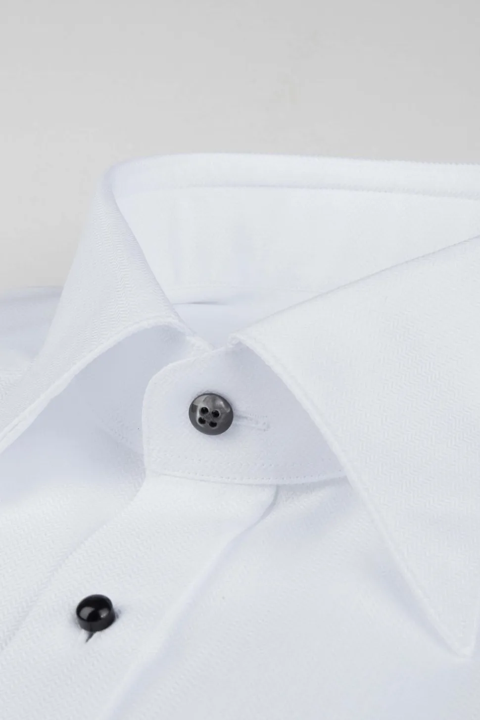 New Slimline Tuxedoshirt w Studs