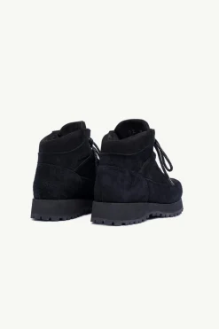 Nove Black