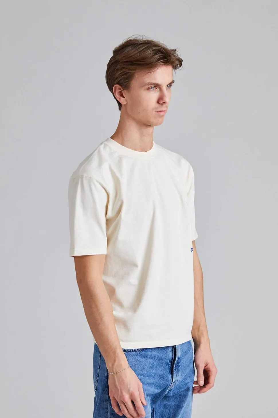 Peacock Graphic Print SS Hiking Tee Antique White