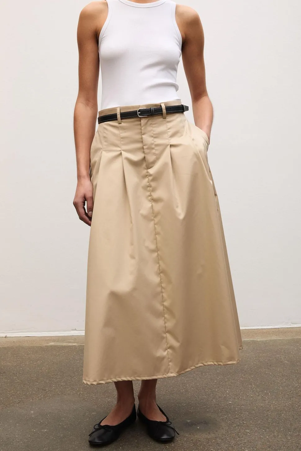Pleated Midi Skirt Beige