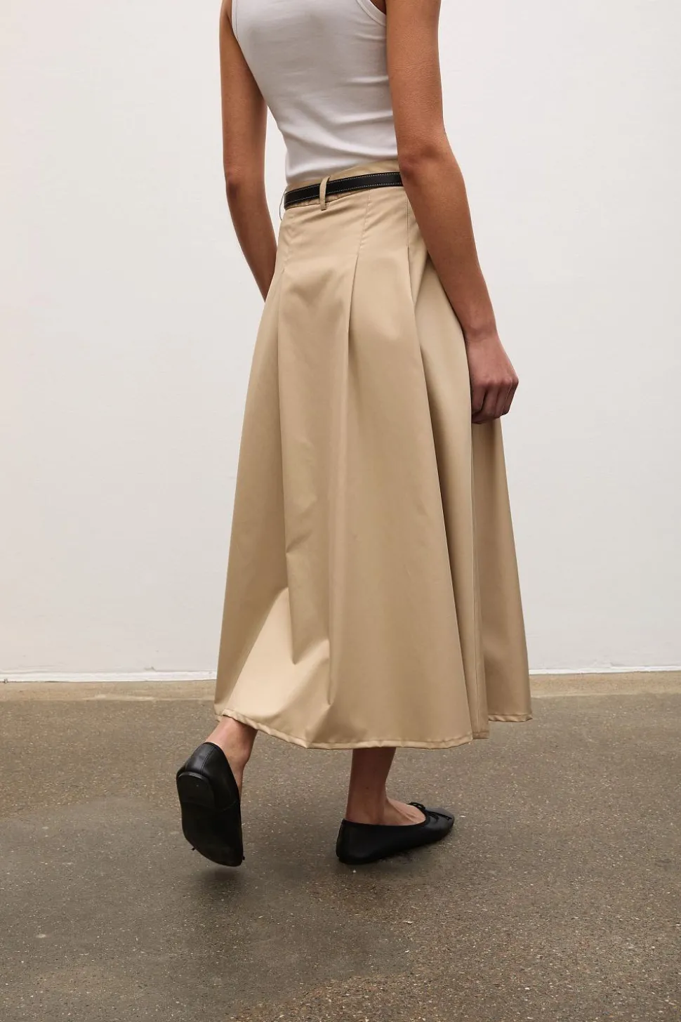 Pleated Midi Skirt Beige