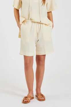 Press-Creased Drawstring Shorts Vanilla