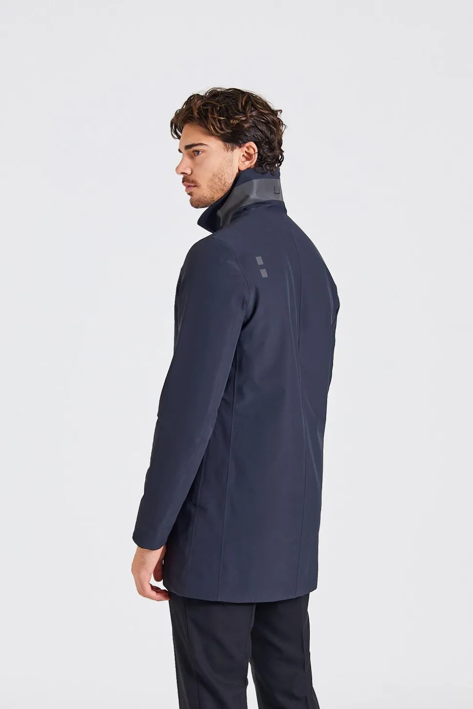 Regulator Coat Black