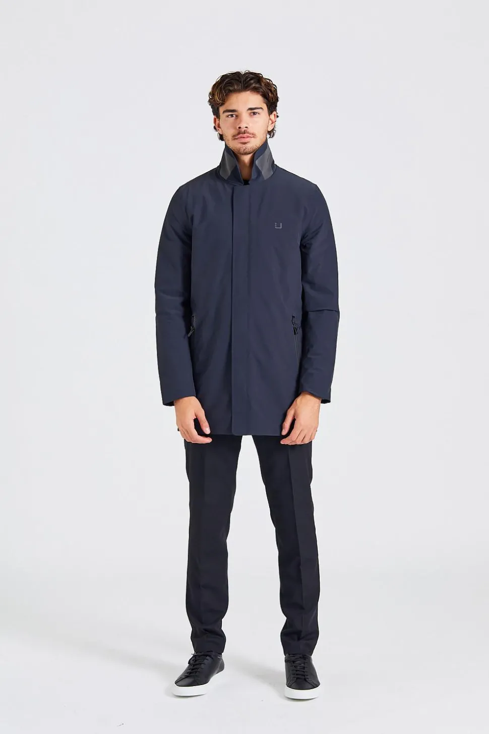 Regulator Coat Black