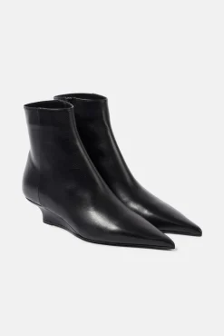 Sharp Leather Ankle Boots Black