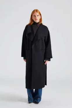 Signature Wool Cashmere Coat Black