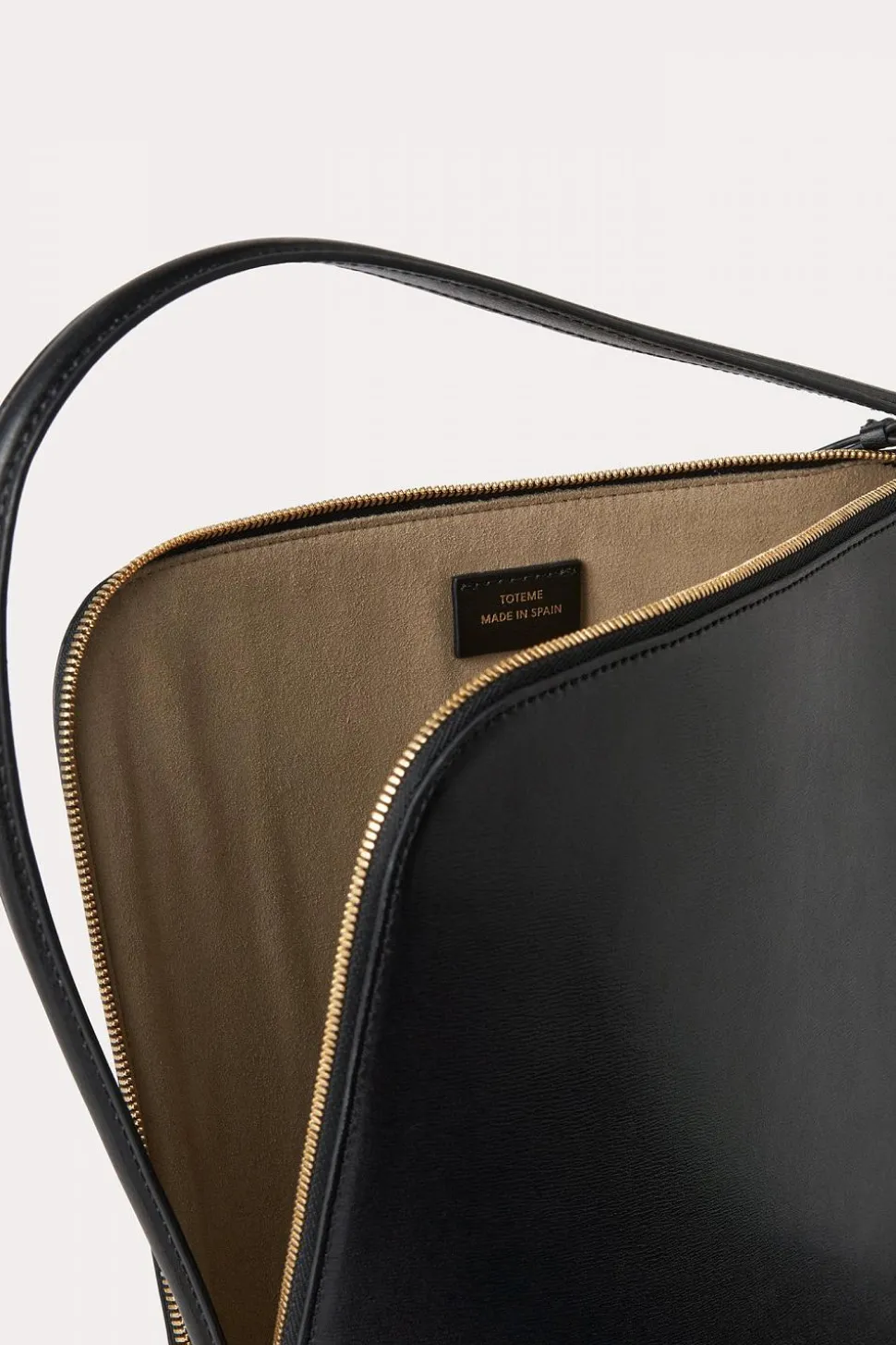 Slim Tote Black