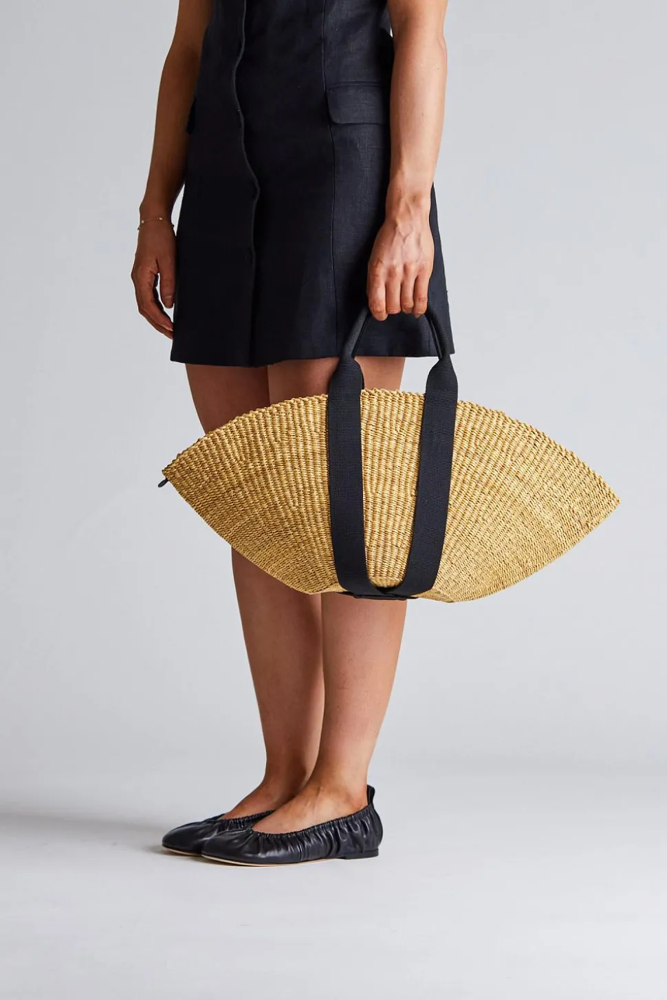 Sophie Black Handle Black Pouch