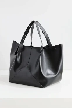 The W11 Jumbo Tote