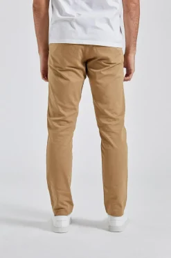 Theo Khaki