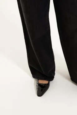Tia Flat Black Patent