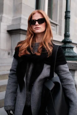 Triangle Wool Cashmere Scarf Black