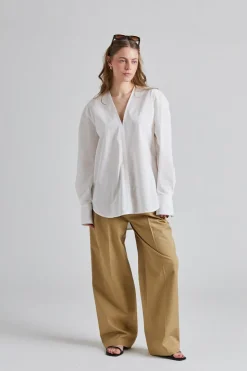 V-Neck Shirt White