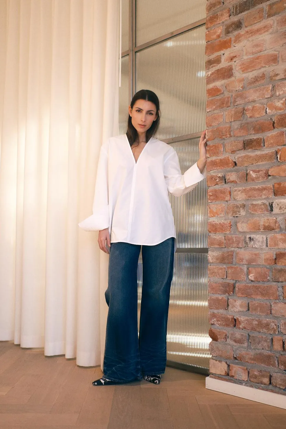 V-Neck Shirt White