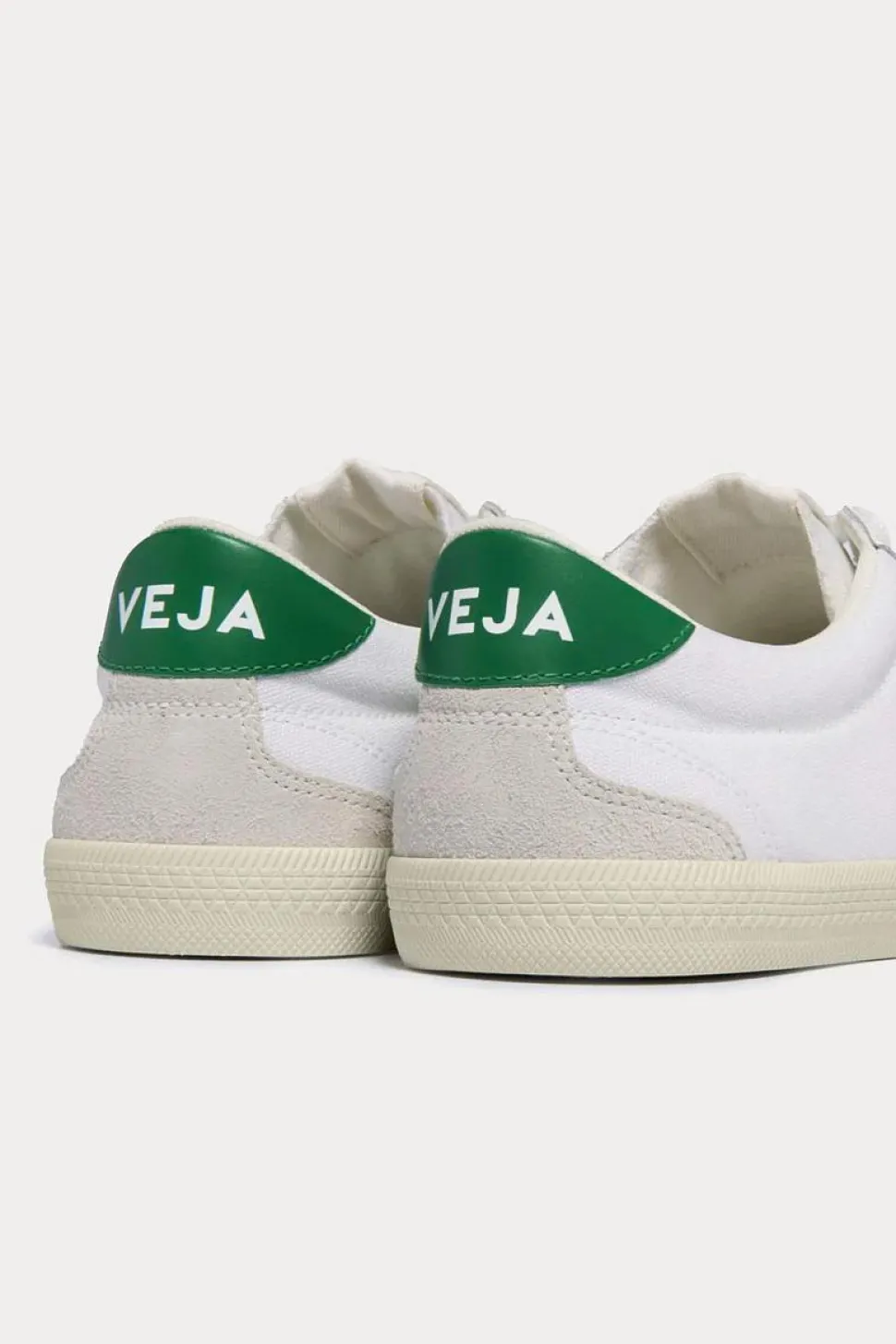 Volley Canvas White Emerald