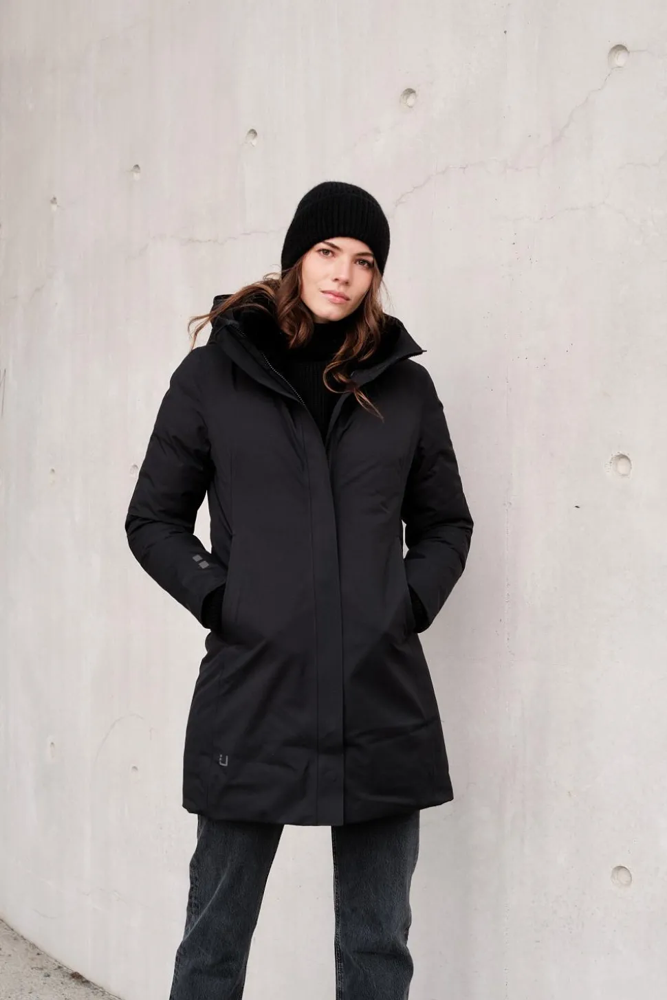 W White Heat Parka Black