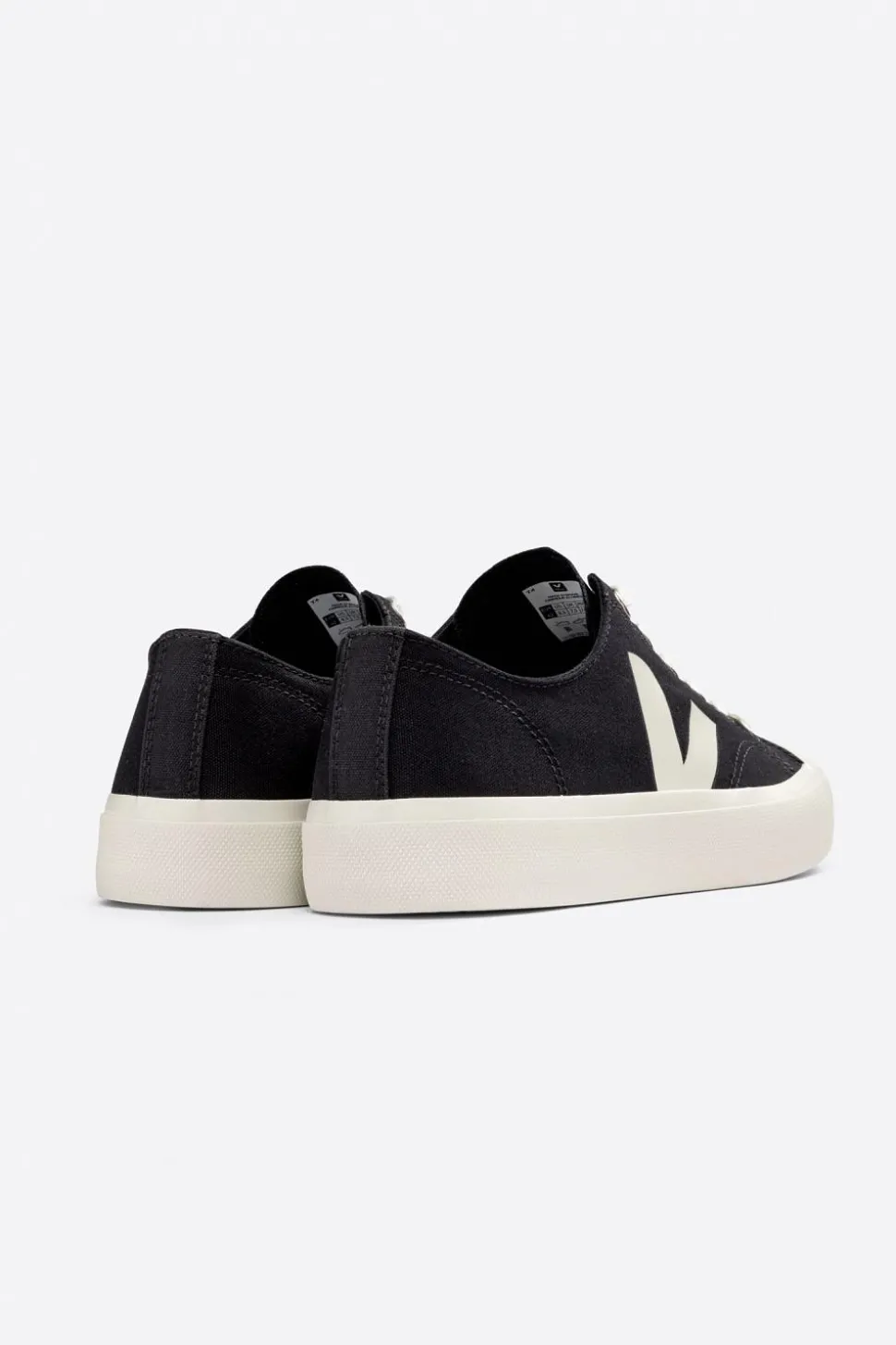 Wata II Low Canvas Black Pier